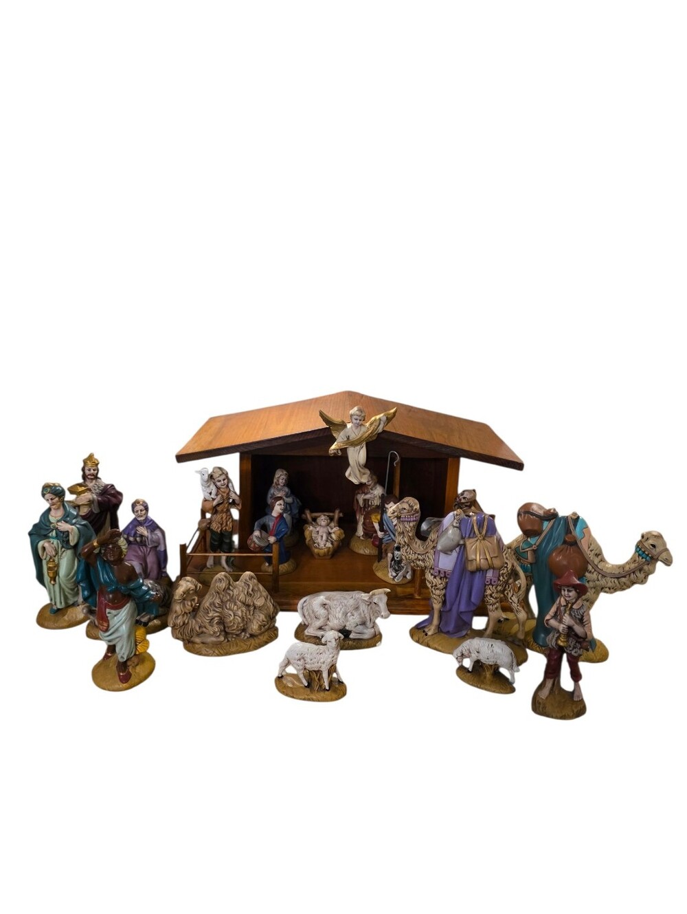 Nativity Set with Wooden Stable, Atlantic mold company ceramic figurines vintage